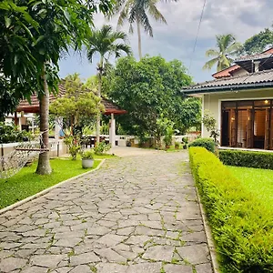 Villa Living, Kandy
