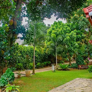  Homestay Garden Rest